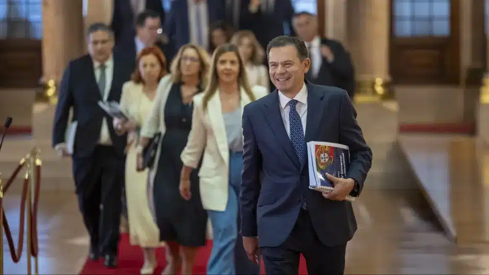 Full of hope for a new crack at leadership. Image of incoming government of Luís Montenegro by José Sena Goulão/ Lusa