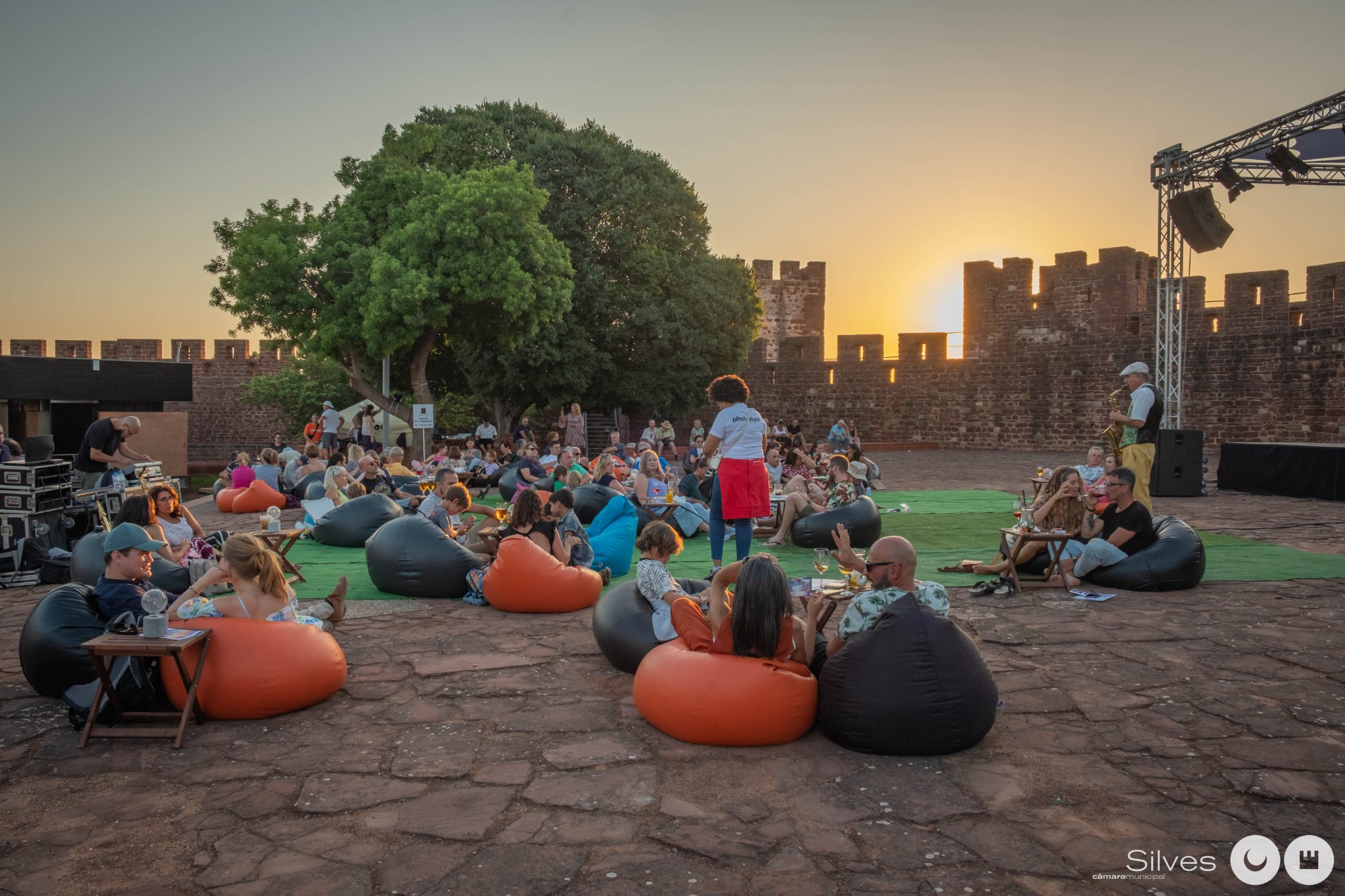 Discover Silves' Secret Sunsets this summer