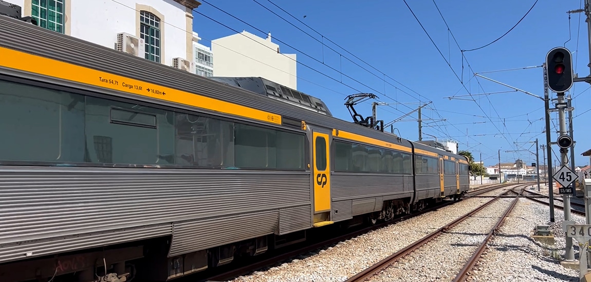 Algarve makes history with first electric train ride between Faro and VRSA