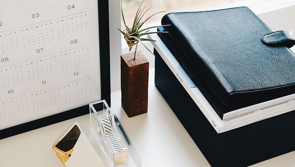 Finances (Marissa Grootes-unsplash)