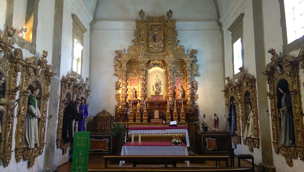 Inside of chapel at Igreja de_São Francisco - Photo Ricardo Filipe Pereira