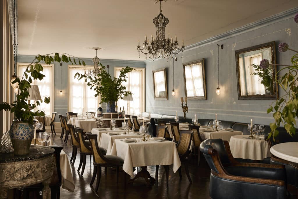 Symington - Matriarca, The Dining Room