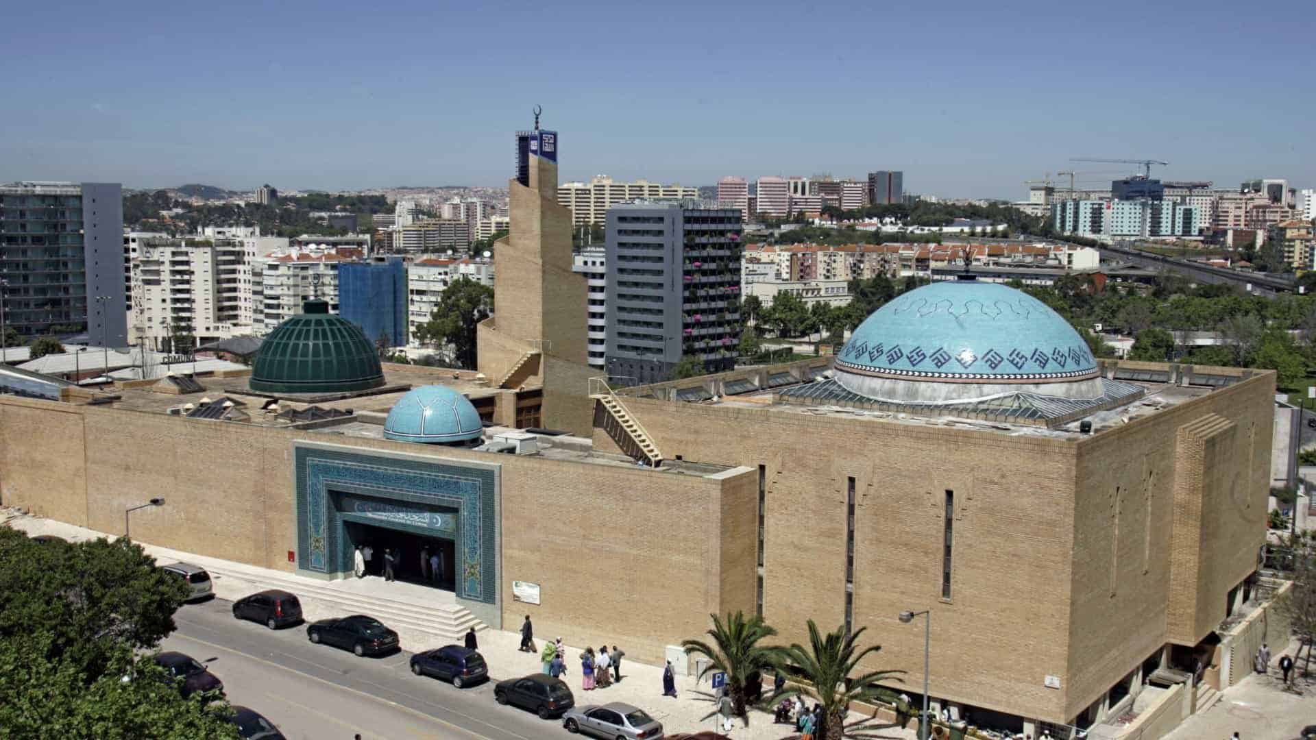 The LIsbon Central Mosque located in Praça de Espanha