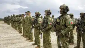 Portuguese peace-keeping troops leave for Romania