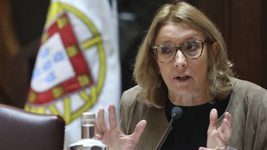 Maria do Rosário Palma Ramalho presents "Trabalho XXI" (Work XXI). Image: Manuel De Almeida/ Lusa