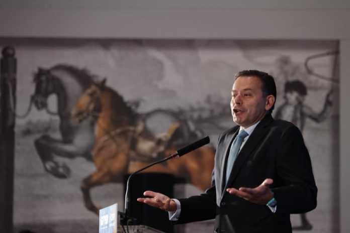 Luís Montenegro speaking in Évora today: Image - Nuno Veiga/ lusa