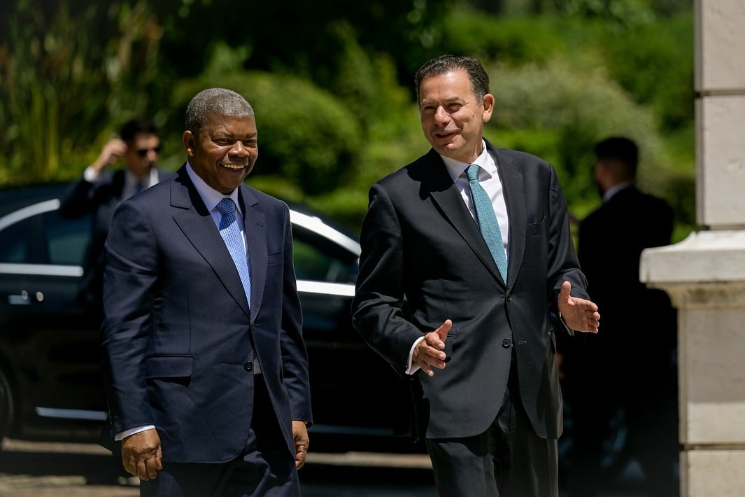 All smiles as Angola's president visits Portugal. Image: https://www.facebook.com/luismontenegro