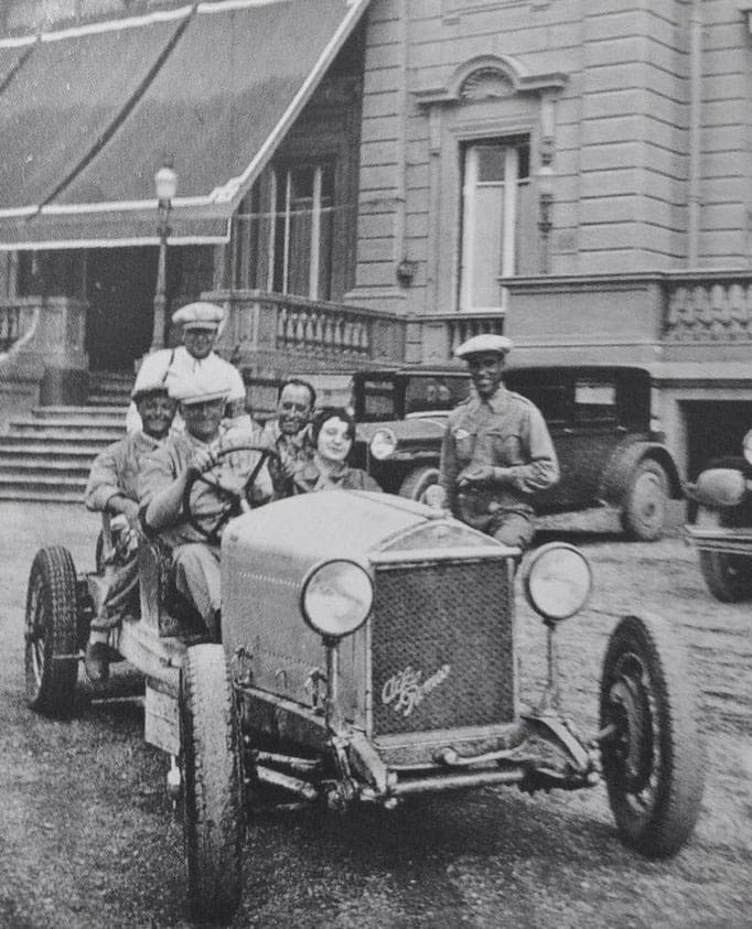 Enzo Ferrari at the wheel of a Tipo B. Nuvolari by the side.