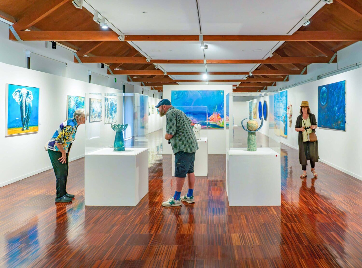 Visitors at Planeta Azul -Photo Eric Roth