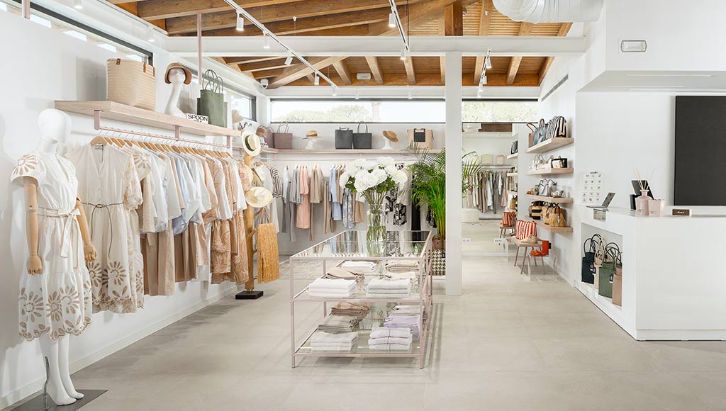 Photo of the inside of Q Boutique at Quinta do Lago