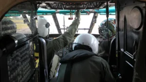 Super Puma helicopter arrives to help Portugal just as fires in Covilhã get even worse