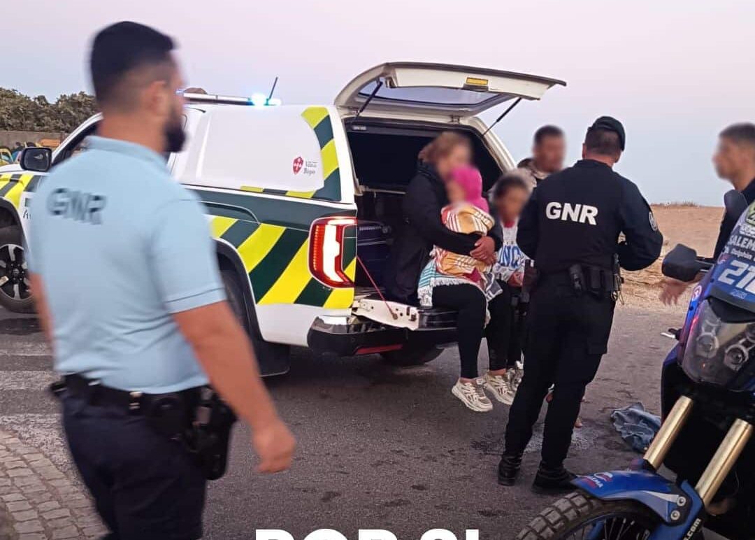 New boatload of migrants arrive on Algarve coast, hours after Constitutional Court’s immigration ‘bombshell’