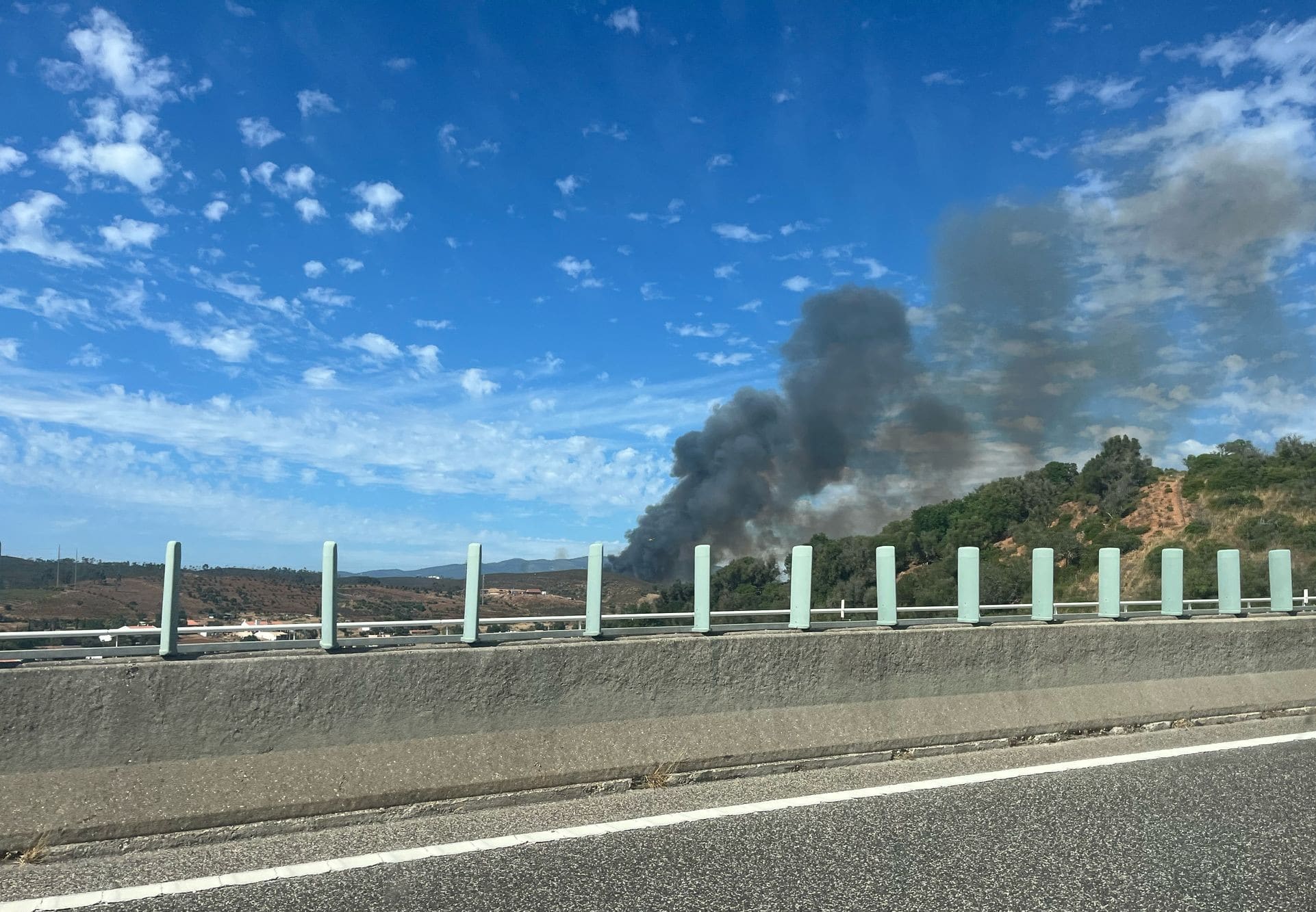 Wildfires break out in Portimão and Monchique
