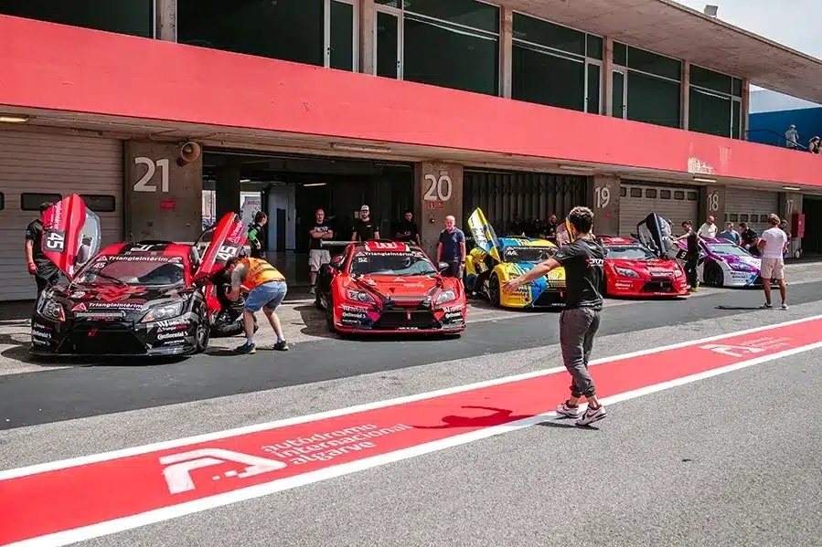 Lamera Cup brings 24-hour racing action to Portimão