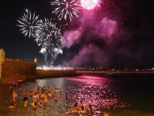 Double the fun at Lagos’ Banho 29 midnight swim festival