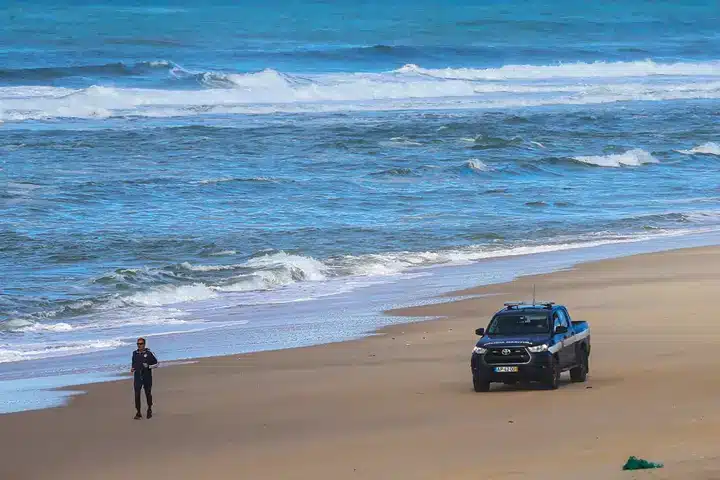 Body of missing spear-fisherman recovered in Aljezur