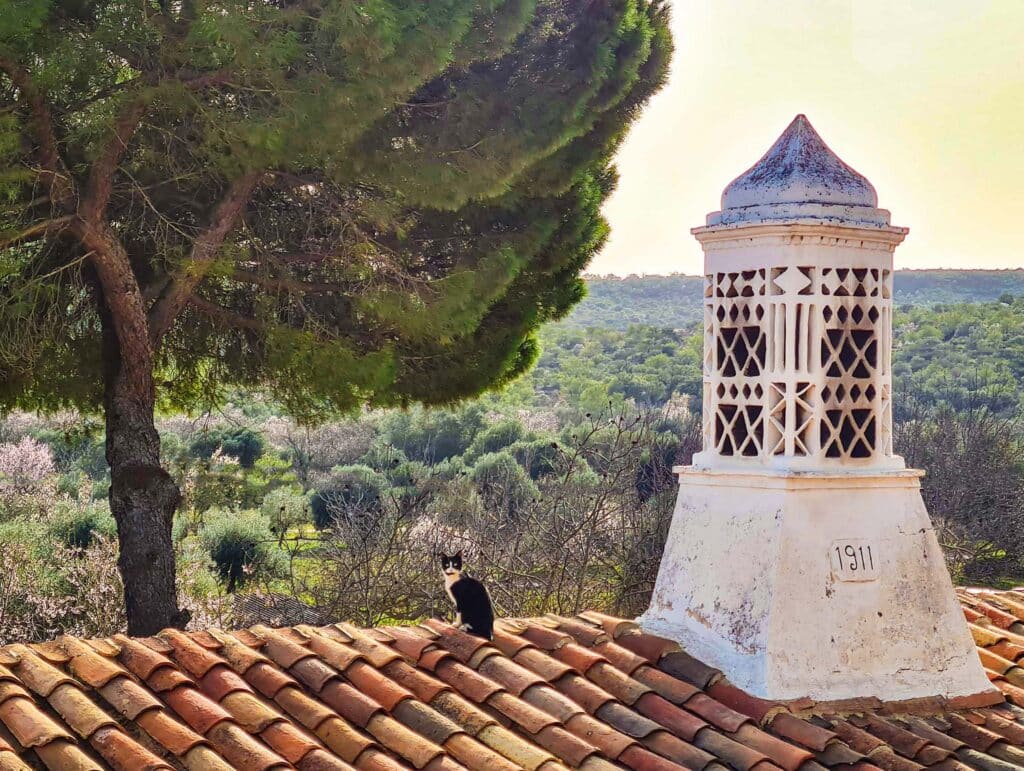 Algarve chimney, showing Moorish design