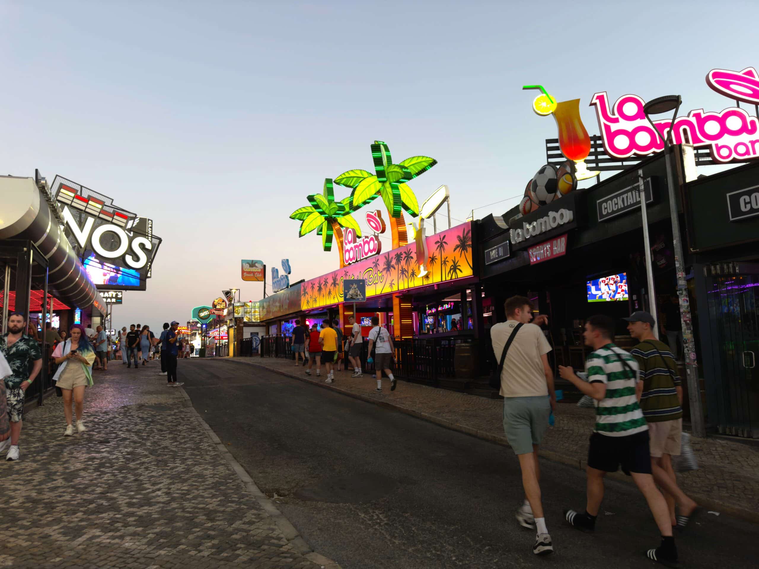 Two young people stabbed near Albufeira’s Oura bar strip