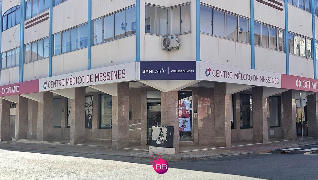 Photo of the facade of Centro Médico de Messines