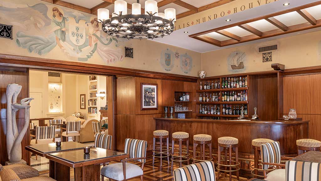 Partial view of the bar at Hotel Britania