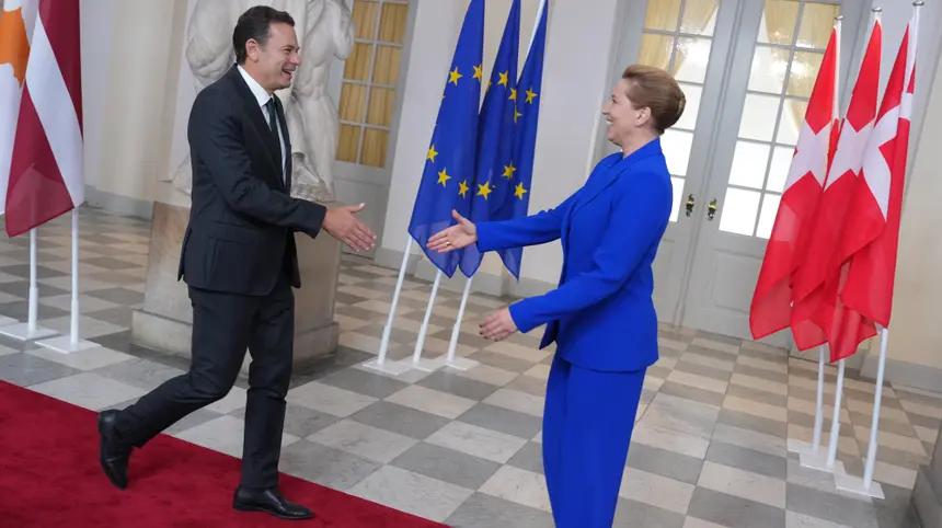 Today in Copenhagen, Portugal's PM greeted by Danish counterpart Mette Frederickson. Image: Liselotte Sabroe/ EPA