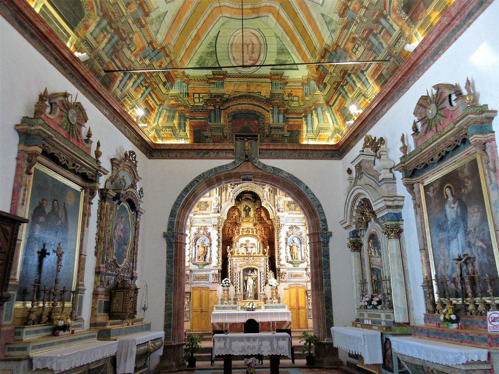 Igreja de Nossa Senhora das Ondas - Photo Paul McClure