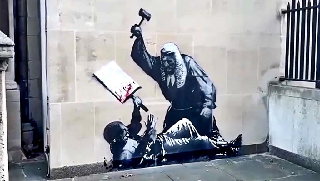 Royal Courts of Justice mural by Banksy on the Queen's Building on 8 September, 2025 - Photo Ron Frazier