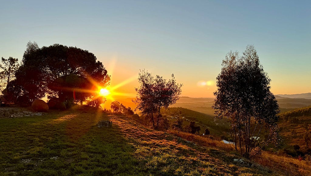 Picture that: Sunrise inspiration over the valley