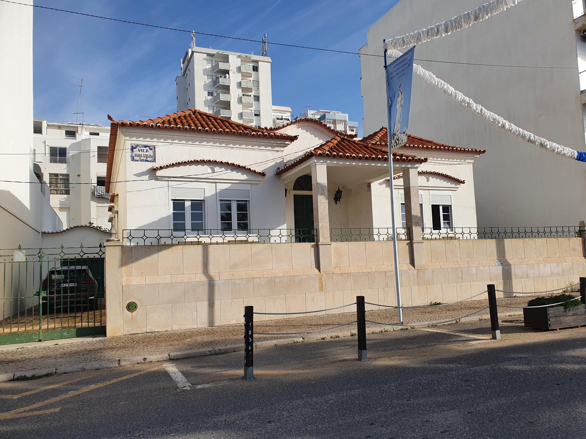 Vila Maria Izidra, Quarteira