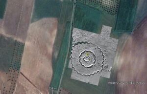 The prehistoric sinuous ditched enclosures of south Portugal