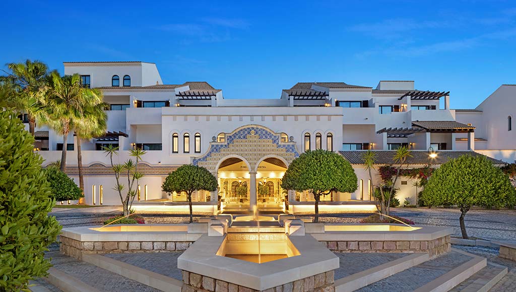 View of the facade of Pine Cliffs Resort's hotel