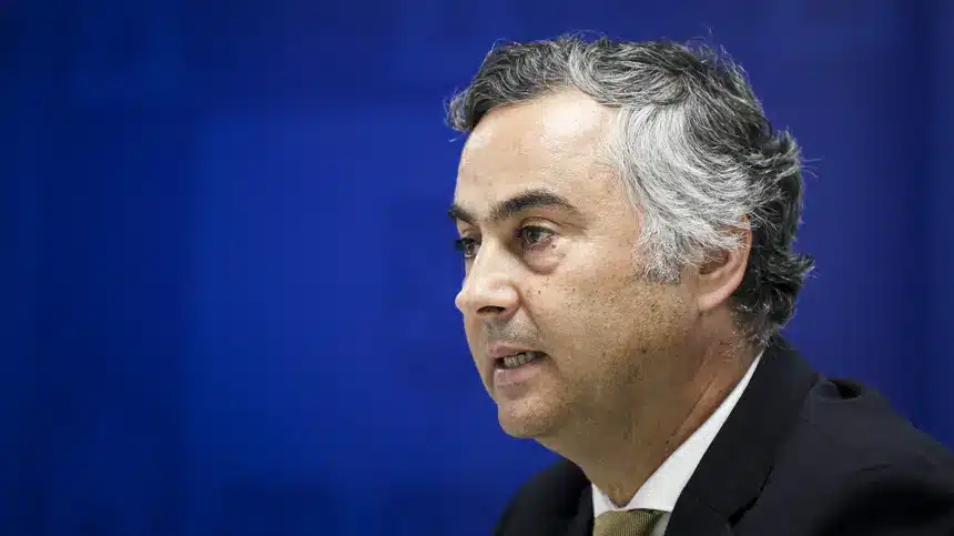 Fernando Alexandre accuses Aljezur International School of "disobedience"