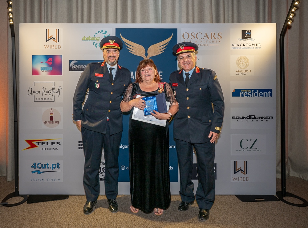 Algarve Business Awards (1) - Pedro, Debby Burton and Salvador (firemen from São Brás fire station)