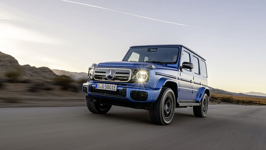 Mercedes-Benz G580 mit EQ Technology, EDITION ONE, Exterior: MANUFAKTUR südseeblau magno, Interior: Leder Nappa silber pearl/schwarz (Energieverbrauch kombiniert: 30,3-27,7 kWh/100 km | CO2-Emissionen kombiniert: 0 g/km | CO2-Klasse: A);(Energieverbrauch kombiniert: 30,3-27,7 kWh/100 km | CO2-Emissionen kombiniert: 0 g/km | CO2-Klasse: A)