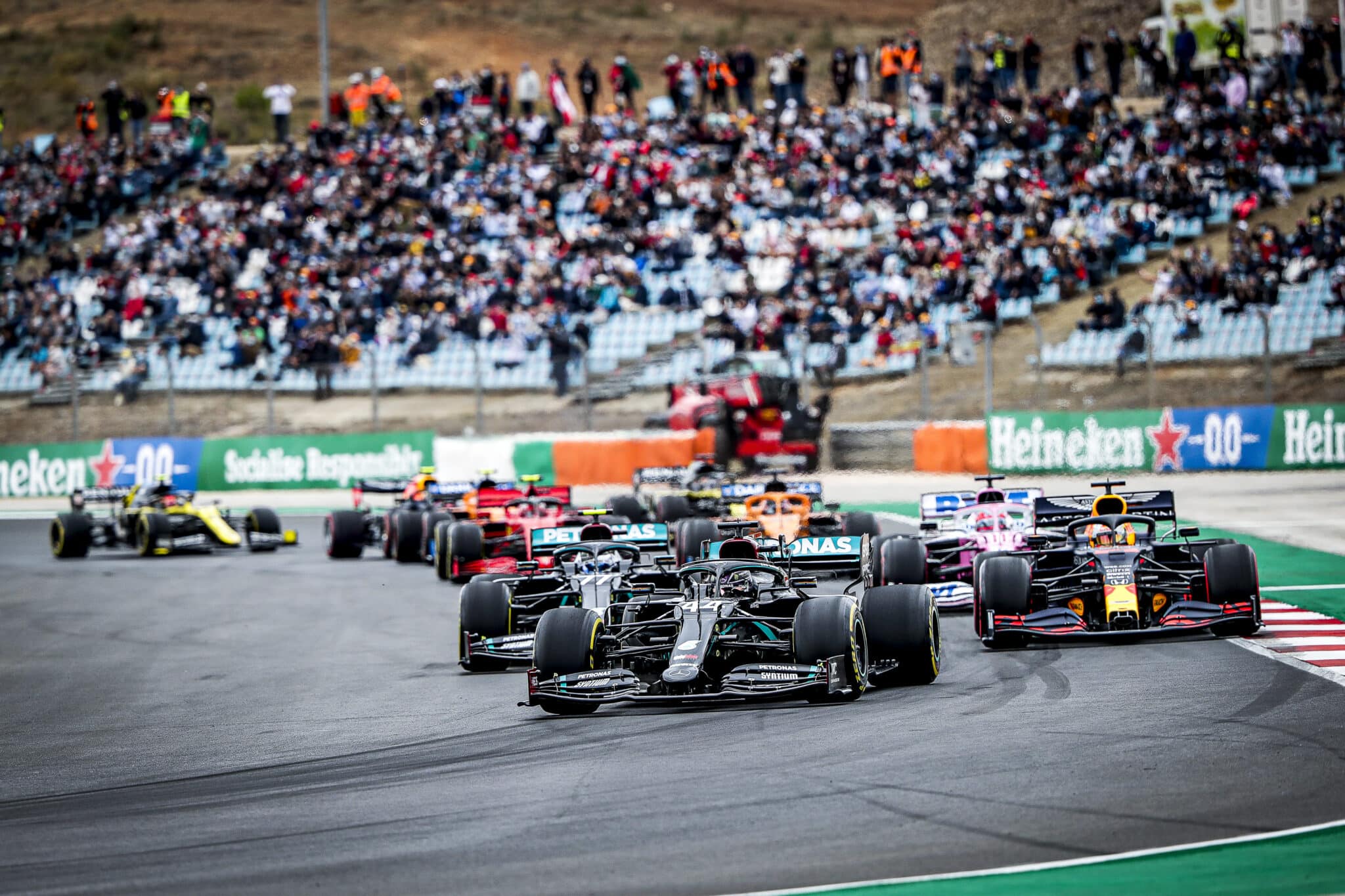 It's official: F1 returns to Algarve in 2027 and 2028!