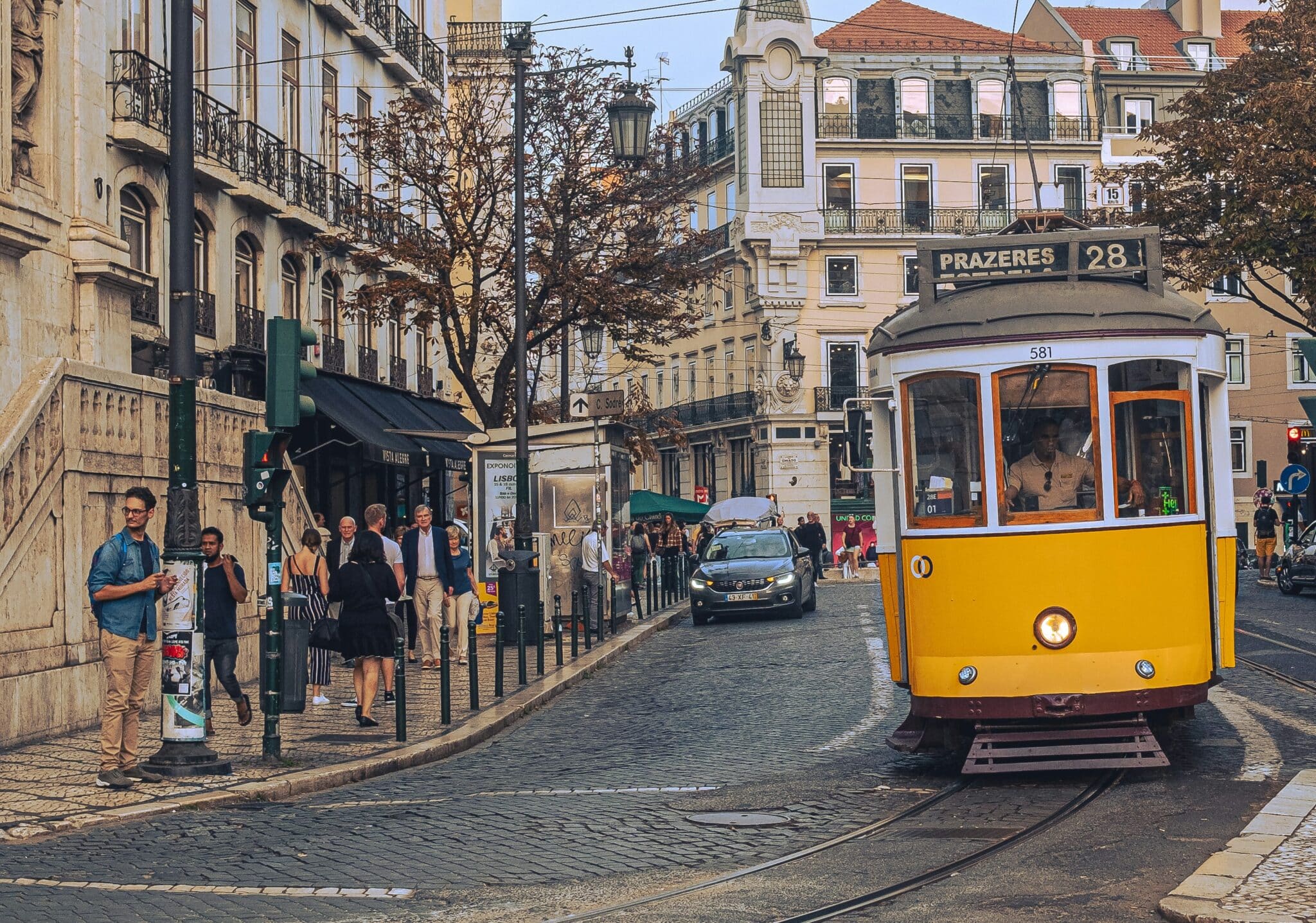 Lisbon (Ari Dinar-unsplash)