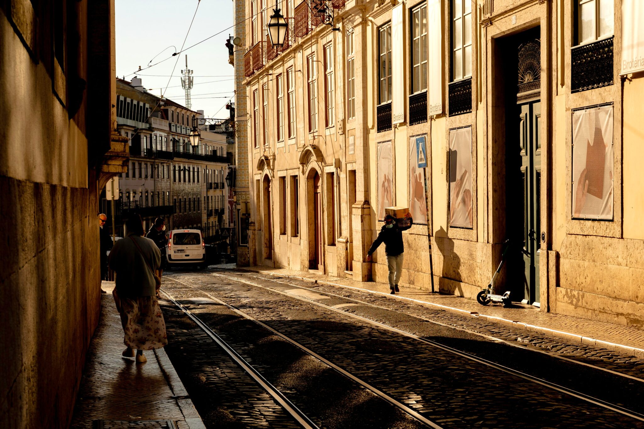 Lisbon (gregory-smirnov-unsplash)