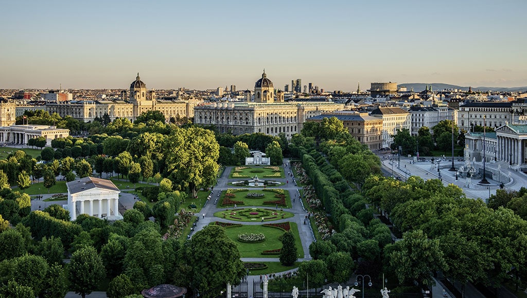 Volksgarten, museums and parliament (Vienna)