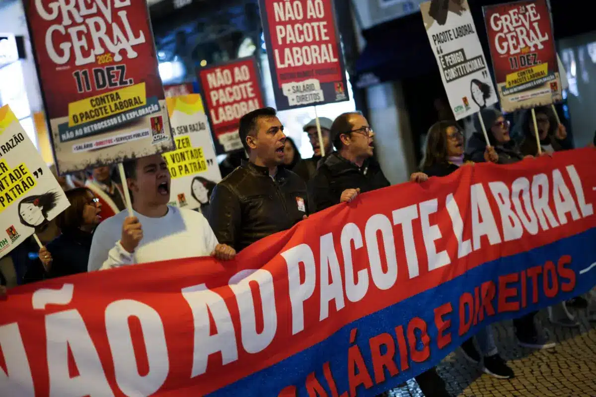 Trade unionists take to streets of Lisbon ahead of next week’s general strike