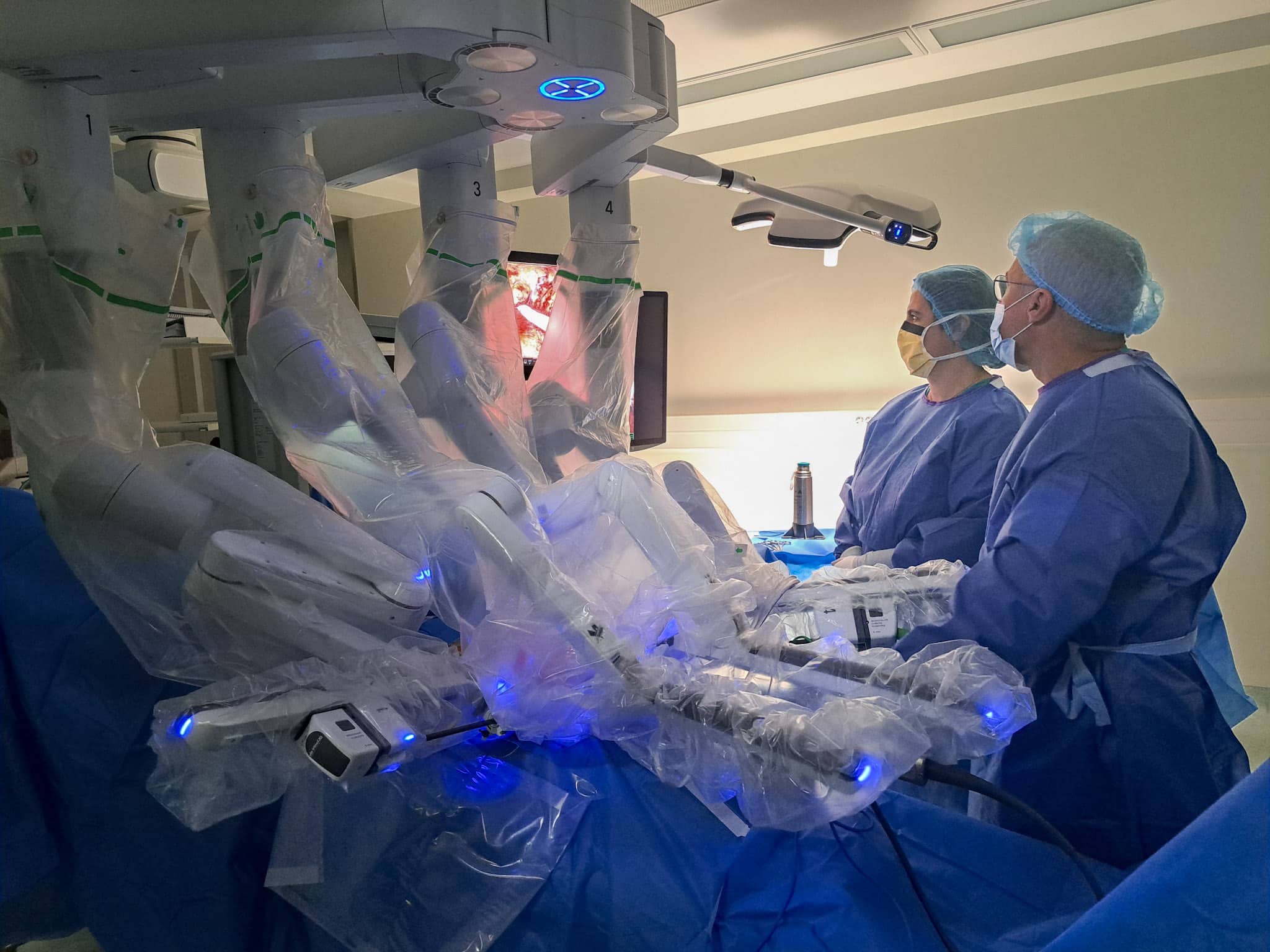 Cutting-edge robotic surgery arrives at Faro Hospital