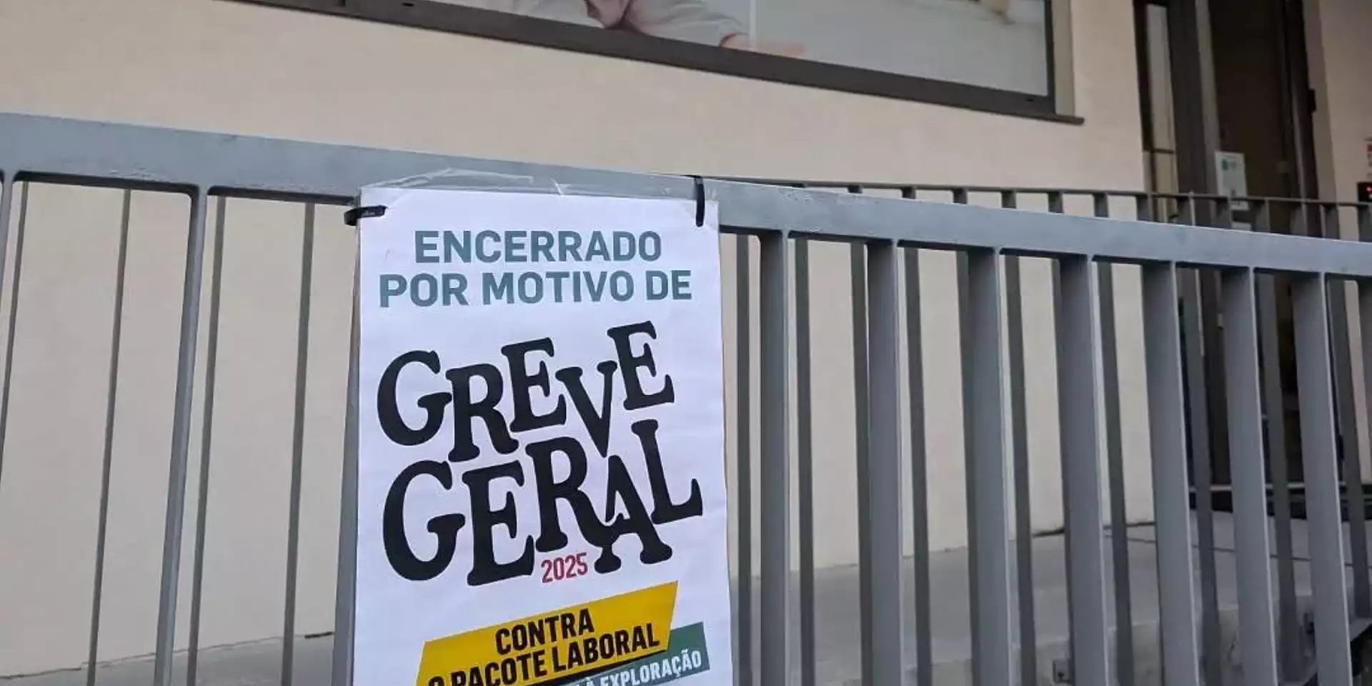 “Inexpressive” general strike spills over to public sector for Friday