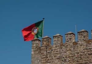 Pressure ramps up on ‘undocumented Portuguese’ living in United States