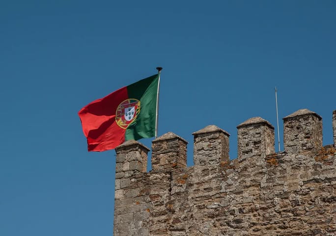 Pressure ramps up on ‘undocumented Portuguese’ living in United States