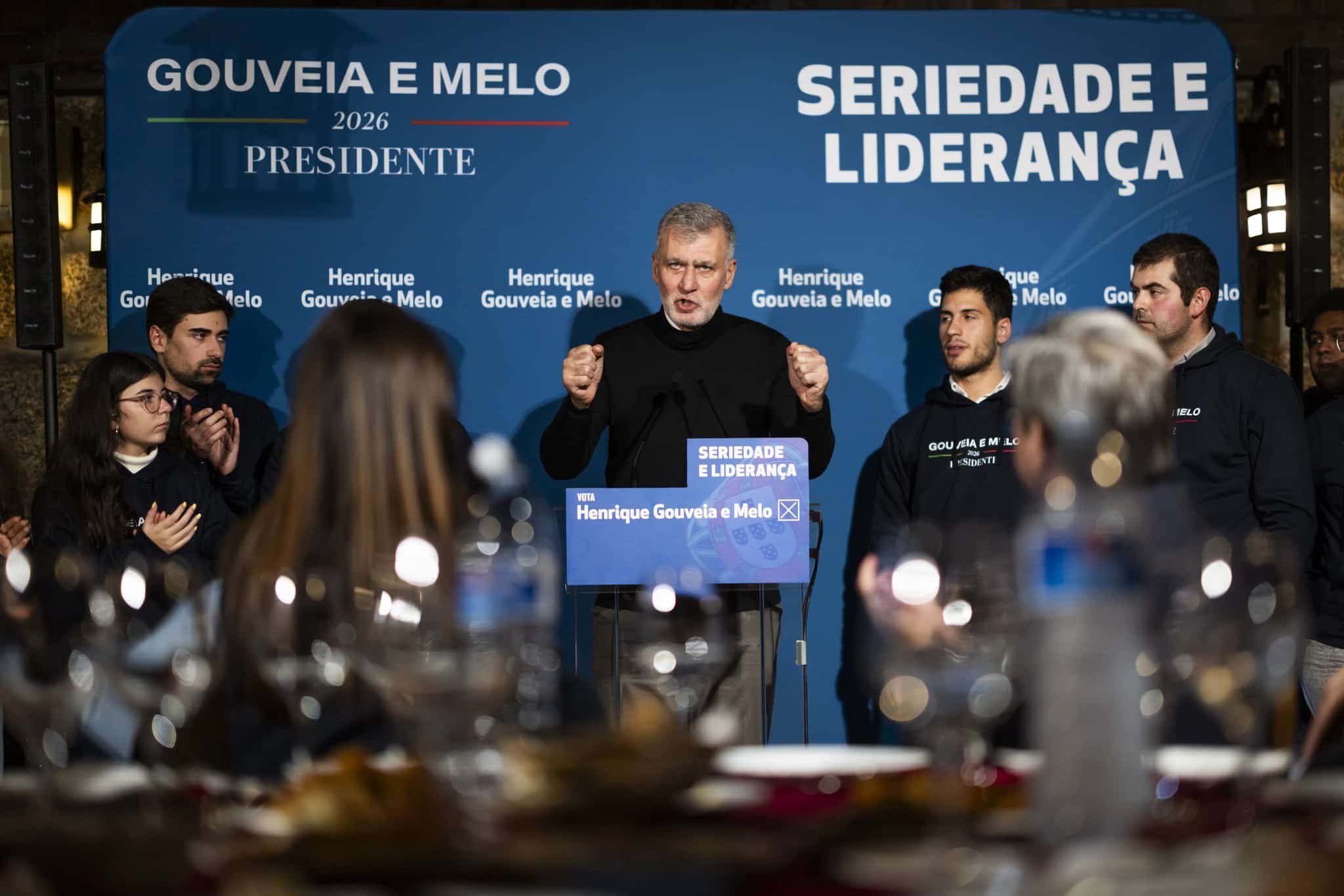 Polls don't put him in the lead, but well connected figures within the PSD party prefer Gouveia e Melo to the party's candidate, Luís Marques Mendes. Image: José Sena Goulão/ Lusa