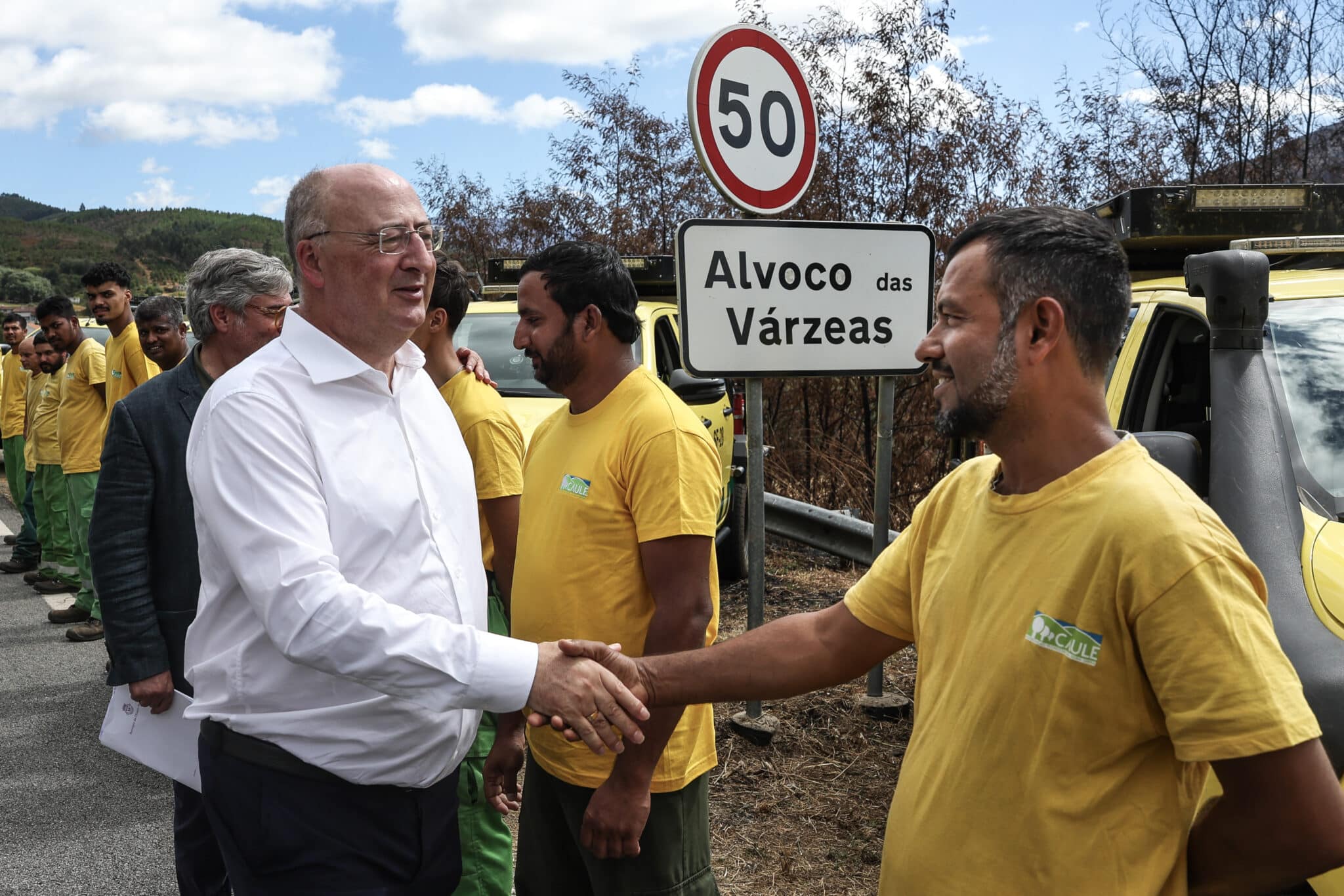 Ministro da Agricultura visita as áreas ardidas de Piódão e Oliveira do Hospital