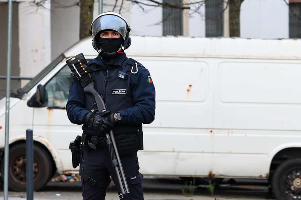 PSP identifies around 30 people after shots fired with illegal weapons in Lisbon