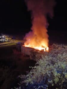 Praia da Rocha beach-bar goes up in flames during dead of night