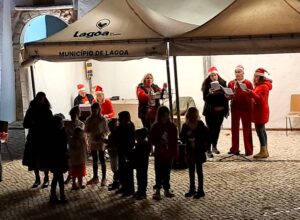 Keeping traditions alive – Carols on the Cliffs in Carvoeiro