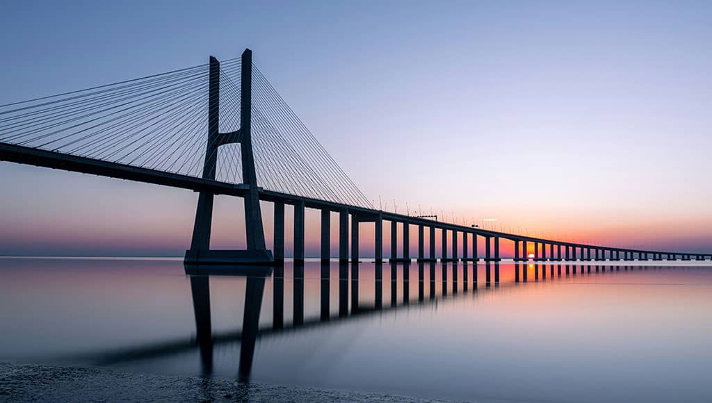 Lisbon (Dmitry Voronov-unsplash)