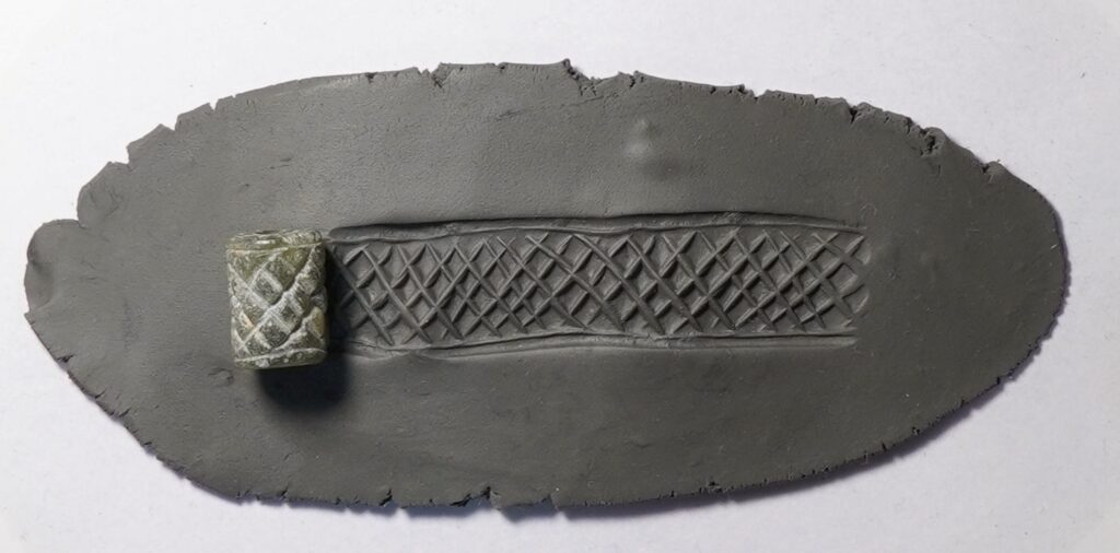 Cylindrical stamp from the Uruk period